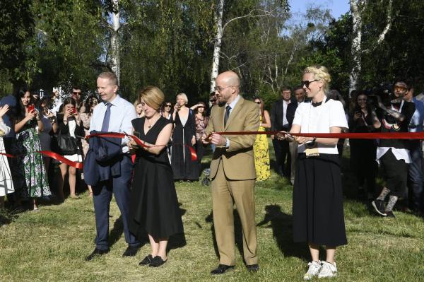 Corruption Park opens in Kyiv