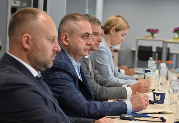 EUACI провела зустріч з Віцепрезидентом Європейської Комісії Валдісом Домбровскісом та українськими антикорупційними інституціями
