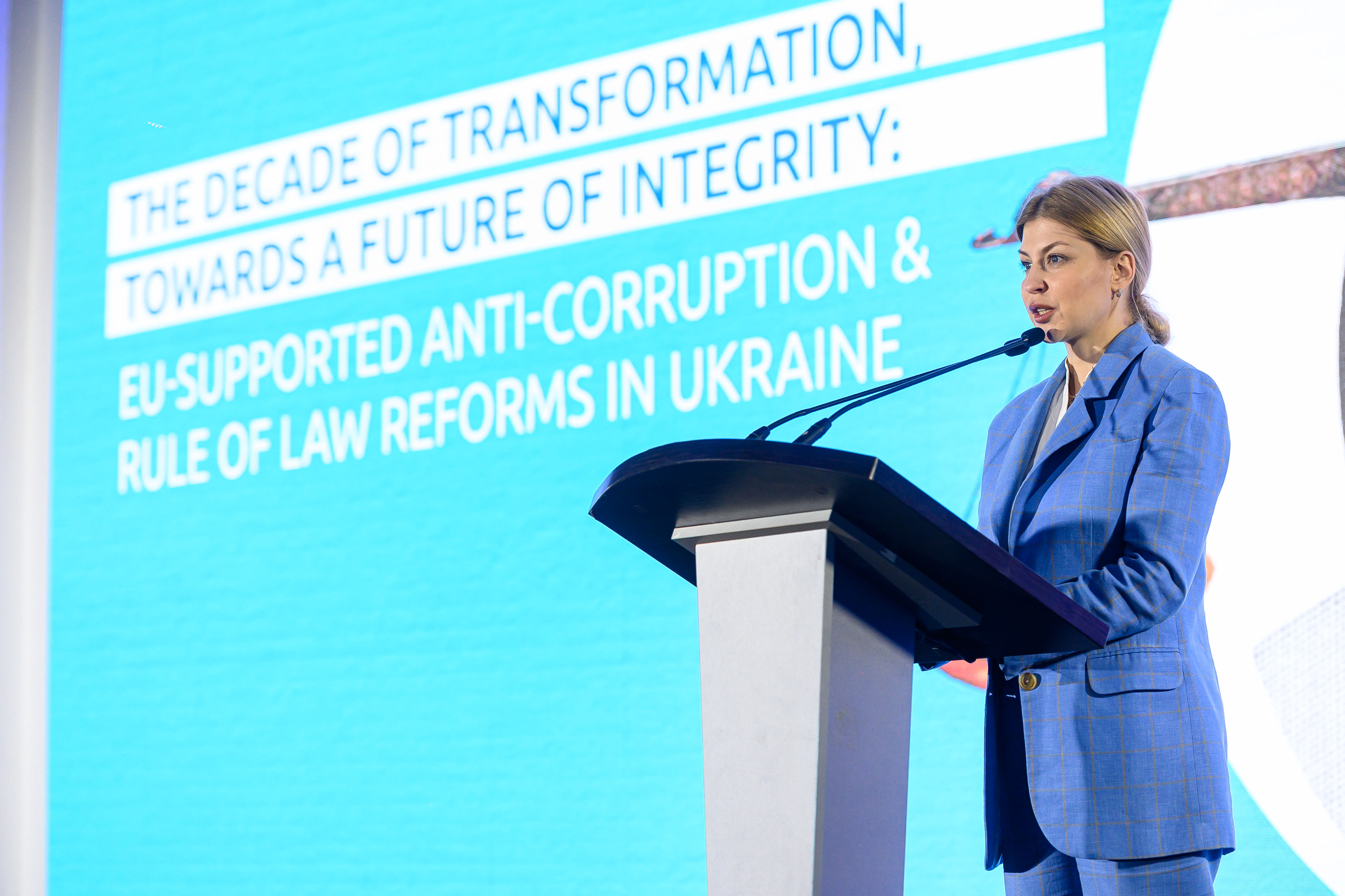 Десятиліття трансформації України: результати підтримкиЄС реформ у сфері верховенства права та боротьби з корупцією в Україні